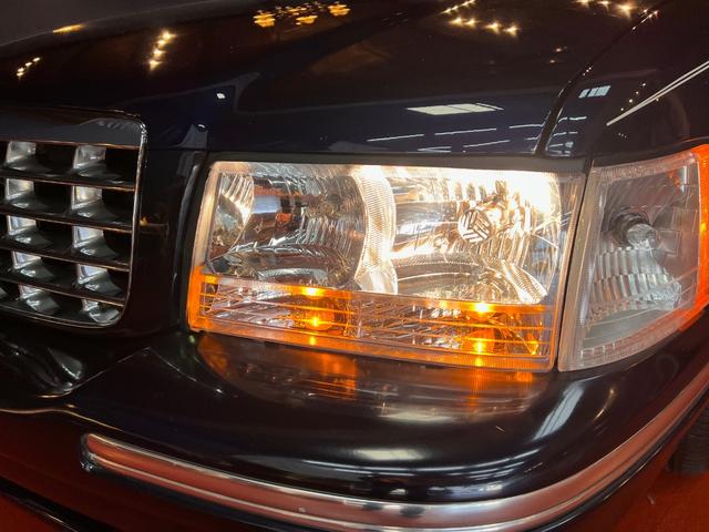 キャデラックコンコース ベースグレード　ディーラー車　ベンチシート　コラムシフト　純正ホイール　ＥＴＣ　パワーシート　ヘッドライトＮＥＷ　ホワイトリボンタイヤＮＥＷ　紺本革シート　パワーウインドモーター全ドア新品交換済（18枚目）