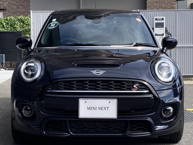 ＭＩＮＩ クーパーＳ　ＪＣＷパッケージ・ＨＤＤナビ・ＡＣＣ・レザレットシート・ＭＩＮＩ認定中古車（２年保証・走行距離無制限）（エニグマティック・ブラック）（2枚目）
