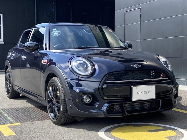 ＭＩＮＩ クーパーＳ　ＪＣＷパッケージ・ＨＤＤナビ・ＡＣＣ・レザレットシート・ＭＩＮＩ認定中古車（２年保証・走行距離無制限）（エニグマティック・ブラック）（6枚目）