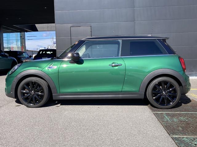ＭＩＮＩ クーパーＳ　クーパーＳ（４名）ＰＥＰＰＥＲパッケージ・カメラパッケージ・デジタルパッケージ・ＡＣＣ・１７インチ黒アルミ・社外ドラレコ・ワンオーナー・ＭＩＮＩ認定中古車（２年保証・走行距離無制限）（5枚目）