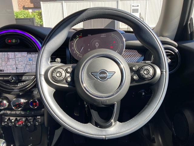 ＭＩＮＩ クーパーＳ　クーパーＳ（４名）ＰＥＰＰＥＲパッケージ・カメラパッケージ・デジタルパッケージ・ＡＣＣ・１７インチ黒アルミ・社外ドラレコ・ワンオーナー・ＭＩＮＩ認定中古車（２年保証・走行距離無制限）（16枚目）