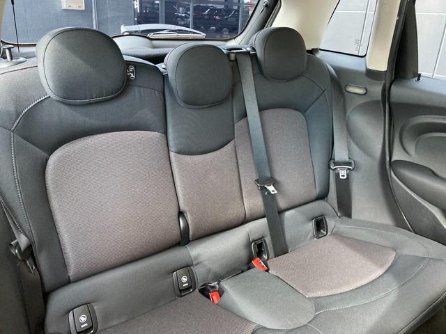 ＭＩＮＩ クーパー　ＰＥＰＰＥＲパッケージ・ＨＤＤナビ・ＥＴＣ・ＭＩＮＩ認定中古車（２年保証・走行距離無制限）（ペッパー・ホワイト）（13枚目）