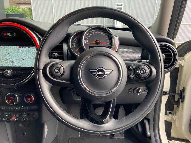 ＭＩＮＩ クーパー　ＰＥＰＰＥＲパッケージ・ＨＤＤナビ・ＥＴＣ・ＭＩＮＩ認定中古車（２年保証・走行距離無制限）（ペッパー・ホワイト）（16枚目）