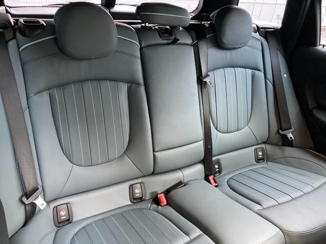 ＭＩＮＩ クーパーＤ　クラブマン　アントールド・エディション　ＨＤＤナビ・アップルカープレイ・ドラレコ・ＡＣＣ・ＭＩＮＩ認定中古車（２年保証・走行距離無制限）（ミッドナイト・ブラック）（13枚目）