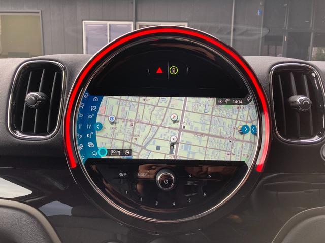 ＭＩＮＩ クパＳＤクロスオバオル４プレミアム＋Ｐクラシクトリム　ＡＣＣ・ＨＤＤナビ・１８インチアルミホイール・ＭＩＮＩ認定中古車（２年保証・走行距離無制限）（メルティング・シルバー）（14枚目）