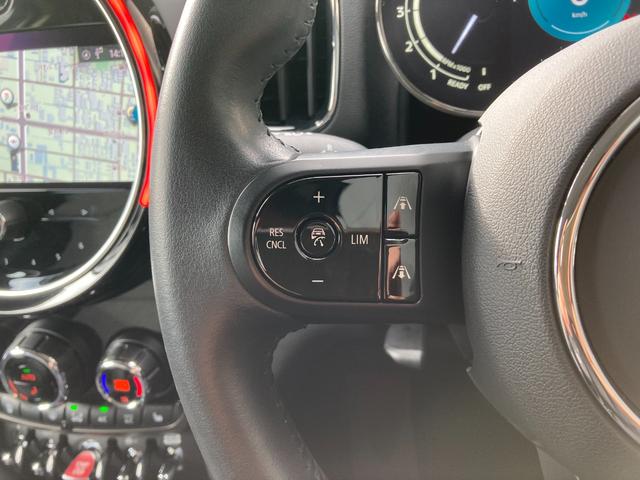 ＭＩＮＩ クパＳＤクロスオバオル４プレミアム＋Ｐクラシクトリム　ＡＣＣ・ＨＤＤナビ・１８インチアルミホイール・ＭＩＮＩ認定中古車（２年保証・走行距離無制限）（メルティング・シルバー）（17枚目）