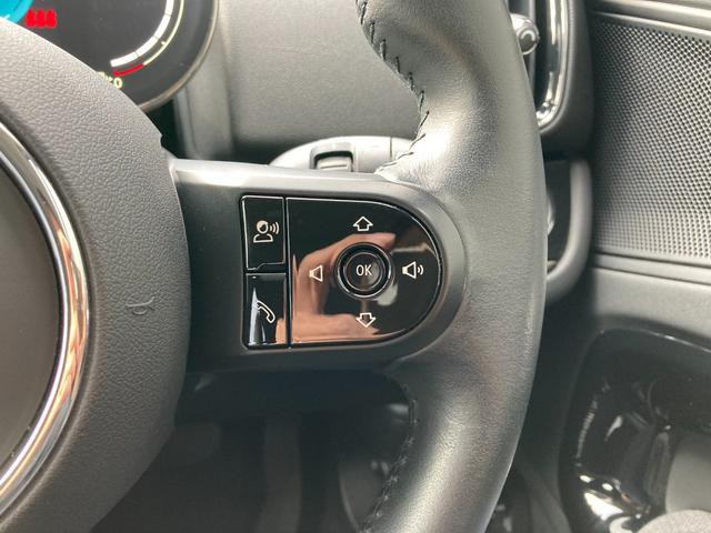 ＭＩＮＩ クパＳＤクロスオバオル４プレミアム＋Ｐクラシクトリム　ＡＣＣ・ＨＤＤナビ・１８インチアルミホイール・ＭＩＮＩ認定中古車（２年保証・走行距離無制限）（メルティング・シルバー）（18枚目）