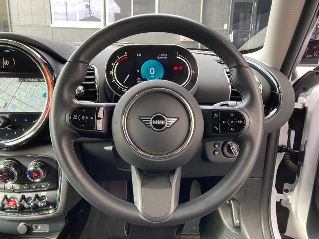 ＭＩＮＩ クーパーＤクラブマンプレミアム＋Ｐクラシック・トリム　アップルカープレイ・ＡＣＣ・ＨＤＤナビ・ドラレコ・ＭＩＮＩ認定中古車（２年保証・走行距離無制限）（ナノク・ホワイト）（16枚目）