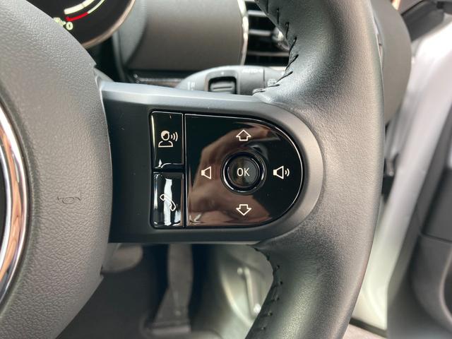 ＭＩＮＩ クーパーＤクラブマンプレミアム＋Ｐクラシック・トリム　アップルカープレイ・ＡＣＣ・ＨＤＤナビ・ドラレコ・ＭＩＮＩ認定中古車（２年保証・走行距離無制限）（ナノク・ホワイト）（18枚目）