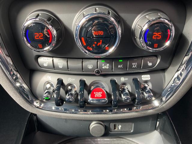 ＭＩＮＩ クーパーＤクラブマンプレミアム＋Ｐクラシック・トリム　アップルカープレイ・ＡＣＣ・ＨＤＤナビ・ドラレコ・ＭＩＮＩ認定中古車（２年保証・走行距離無制限）（ナノク・ホワイト）（20枚目）