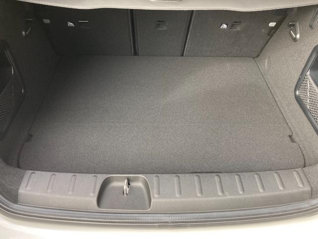 ＭＩＮＩ クーパーＤクラブマンプレミアム＋Ｐクラシック・トリム　アップルカープレイ・ＡＣＣ・ＨＤＤナビ・ドラレコ・ＭＩＮＩ認定中古車（２年保証・走行距離無制限）（ナノク・ホワイト）（21枚目）