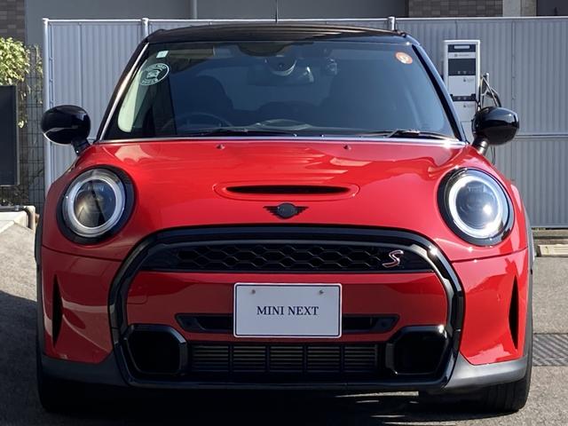 ＭＩＮＩ クーパーＳＤ　クラシック・トリム　ＨＤＤナビ・カープレイ・革シート・社外ＴＶ・ドラレコ・１７インチアルミホイール・ワンオーナー・ＭＩＮＩ認定中古車（２年保証・走行距離無制限）（チリ・レッド）（2枚目）