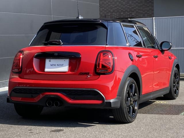 ＭＩＮＩ クーパーＳＤ　クラシック・トリム　ＨＤＤナビ・カープレイ・革シート・社外ＴＶ・ドラレコ・１７インチアルミホイール・ワンオーナー・ＭＩＮＩ認定中古車（２年保証・走行距離無制限）（チリ・レッド）（8枚目）