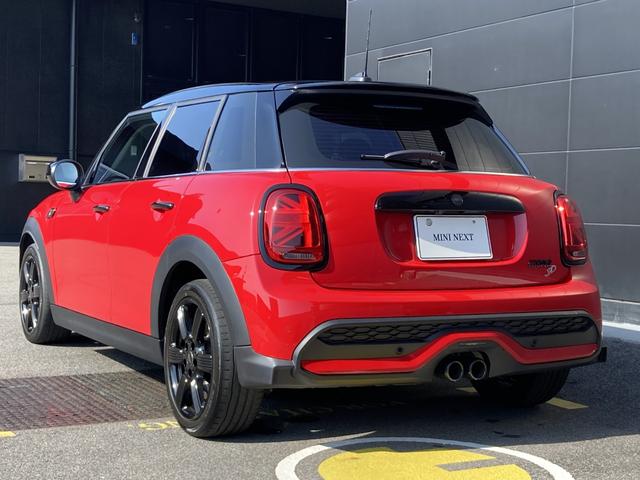 ＭＩＮＩ クーパーＳＤ　クラシック・トリム　ＨＤＤナビ・カープレイ・革シート・社外ＴＶ・ドラレコ・１７インチアルミホイール・ワンオーナー・ＭＩＮＩ認定中古車（２年保証・走行距離無制限）（チリ・レッド）（9枚目）