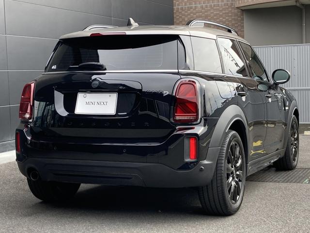 ＭＩＮＩ クーパーＤ　クロスオーバー・シャドー・エディション　ＨＤＤナビ＋アップルカープレイ・１８インチ黒アルミホイール・ＡＣＣ・ワンオーナー・ＭＩＮＩ認定中古車（２年保証・走行距離無制限）（ミッドナイト・ブラック）（8枚目）