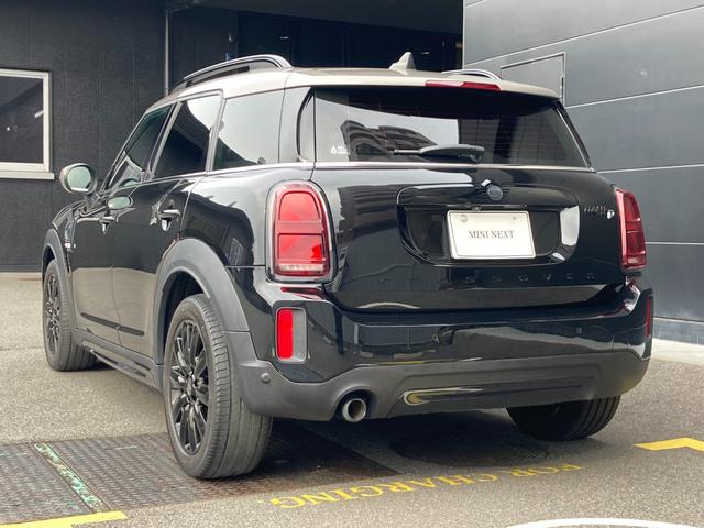 ＭＩＮＩ クーパーＤ　クロスオーバー・シャドー・エディション　ＨＤＤナビ＋アップルカープレイ・１８インチ黒アルミホイール・ＡＣＣ・ワンオーナー・ＭＩＮＩ認定中古車（２年保証・走行距離無制限）（ミッドナイト・ブラック）（9枚目）