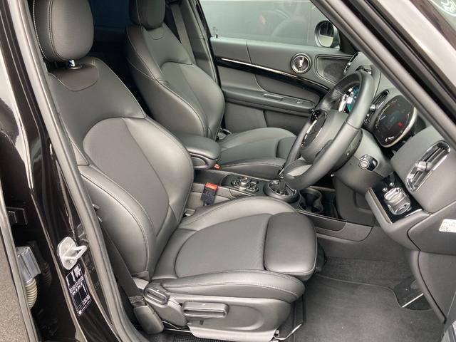 ＭＩＮＩ クーパーＤ　クロスオーバー・シャドー・エディション　ＨＤＤナビ＋アップルカープレイ・１８インチ黒アルミホイール・ＡＣＣ・ワンオーナー・ＭＩＮＩ認定中古車（２年保証・走行距離無制限）（ミッドナイト・ブラック）（11枚目）