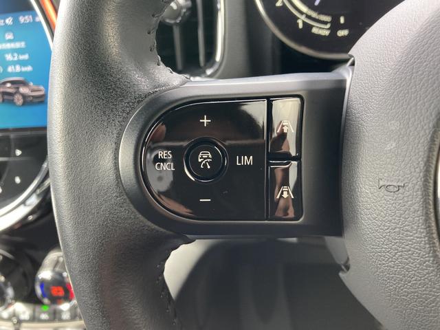 ＭＩＮＩ クーパーＤ　クロスオーバー・シャドー・エディション　ＨＤＤナビ＋アップルカープレイ・１８インチ黒アルミホイール・ＡＣＣ・ワンオーナー・ＭＩＮＩ認定中古車（２年保証・走行距離無制限）（ミッドナイト・ブラック）（17枚目）