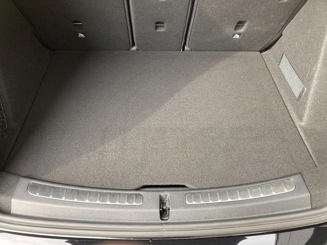 ＭＩＮＩ クーパーＤ　クロスオーバー・シャドー・エディション　ＨＤＤナビ＋アップルカープレイ・１８インチ黒アルミホイール・ＡＣＣ・ワンオーナー・ＭＩＮＩ認定中古車（２年保証・走行距離無制限）（ミッドナイト・ブラック）（21枚目）