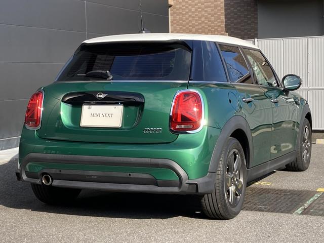 ＭＩＮＩ クーパー　クラシック・トリム　アップルカープレイ・ドラレコ・ワンオーナー・ＭＩＮＩ認定中古車（２年保証・走行距離無制限）（ブリティッシュ・レーシング・グリーン）（8枚目）