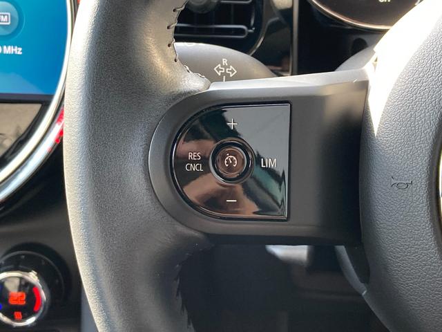 ＭＩＮＩ クーパー　クラシック・トリム　アップルカープレイ・ドラレコ・ワンオーナー・ＭＩＮＩ認定中古車（２年保証・走行距離無制限）（ブリティッシュ・レーシング・グリーン）（17枚目）