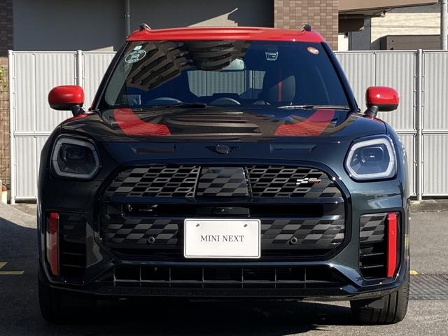 ＭＩＮＩ ジョンクーパーワークス　カントリーマンオール４ＪＣＷ　Ｌパッケージ・ＪＣＷトリム・ＡＣＣ・２０インチアルミホイール・ドラレコ・ワンオーナー・ＭＩＮＩ認定中古車（２年保証・走行距離無制限）（レジェンド・グレー）（2枚目）