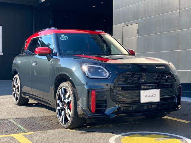 ＭＩＮＩ ジョンクーパーワークス　カントリーマンオール４ＪＣＷ　Ｌパッケージ・ＪＣＷトリム・ＡＣＣ・２０インチアルミホイール・ドラレコ・ワンオーナー・ＭＩＮＩ認定中古車（２年保証・走行距離無制限）（レジェンド・グレー）（6枚目）