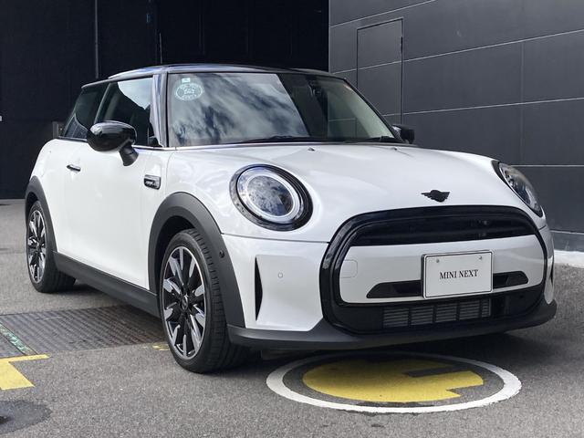 ＭＩＮＩ クーパーＤ　カムデン・エディション　ＡＣＣ・カープレイ・ドラレコ・ＭＩＮＩ認定中古車（２年保証・走行距離無制限）（ナノク・ホワイト）（6枚目）
