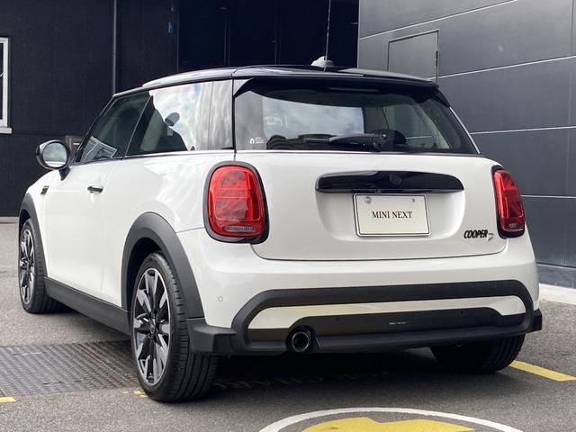 ＭＩＮＩ クーパーＤ　カムデン・エディション　ＡＣＣ・カープレイ・ドラレコ・ＭＩＮＩ認定中古車（２年保証・走行距離無制限）（ナノク・ホワイト）（9枚目）