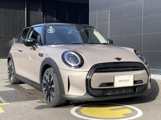 ＭＩＮＩ クーパーＤ　カムデン・エディション　ＡＣＣ・カープレイ・１７インチアルミホイール・ＭＩＮＩ認定中古車（２年保証・走行距離無制限）（ルーフトップ・グレー）（6枚目）