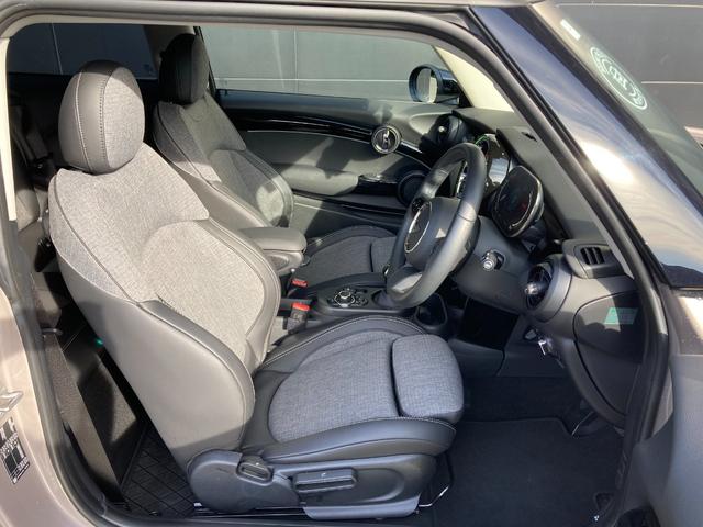 ＭＩＮＩ クーパーＤ　カムデン・エディション　ＡＣＣ・カープレイ・１７インチアルミホイール・ＭＩＮＩ認定中古車（２年保証・走行距離無制限）（ルーフトップ・グレー）（11枚目）