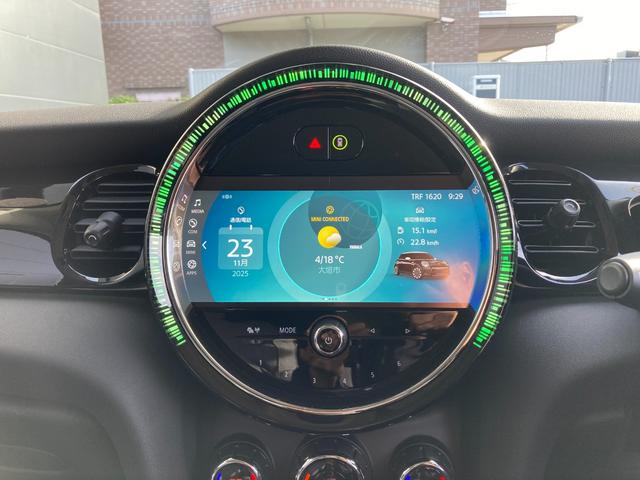 ＭＩＮＩ クーパーＤ　カムデン・エディション　ＡＣＣ・カープレイ・１７インチアルミホイール・ＭＩＮＩ認定中古車（２年保証・走行距離無制限）（ルーフトップ・グレー）（14枚目）