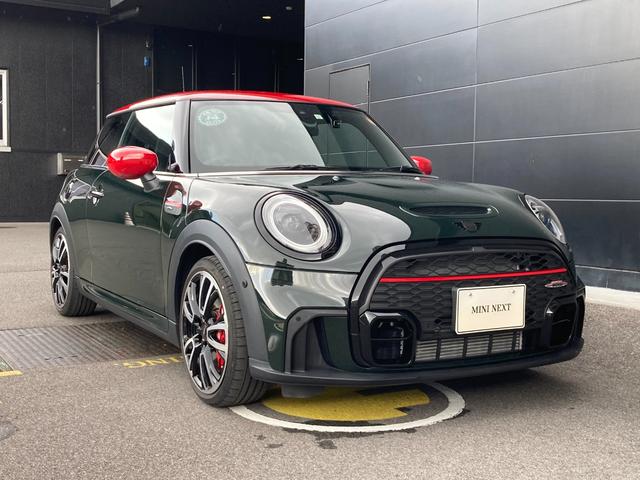 ＭＩＮＩ ＪＣＷ　プレミアムプラスパッケージ　ＪＣＷトリム　ＨＤＤナビ・アップルカープレイ・１８インチアルミホイール・ドラレコ・ＭＩＮＩ認定中古車（２年保証・走行距離無制限）（レベル・グリーン）（6枚目）