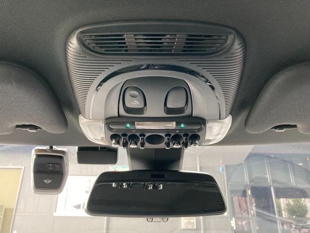 ＭＩＮＩ ＪＣＷ　プレミアムプラスパッケージ　ＪＣＷトリム　ＨＤＤナビ・アップルカープレイ・１８インチアルミホイール・ドラレコ・ＭＩＮＩ認定中古車（２年保証・走行距離無制限）（レベル・グリーン）（19枚目）