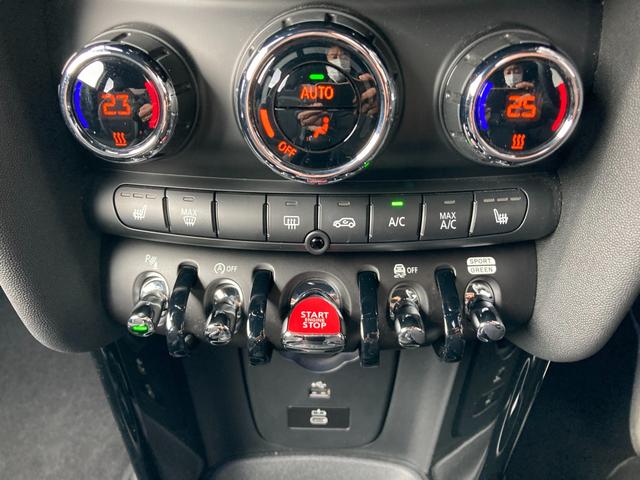ＭＩＮＩ ＪＣＷ　プレミアムプラスパッケージ　ＪＣＷトリム　ＨＤＤナビ・アップルカープレイ・１８インチアルミホイール・ドラレコ・ＭＩＮＩ認定中古車（２年保証・走行距離無制限）（レベル・グリーン）（20枚目）