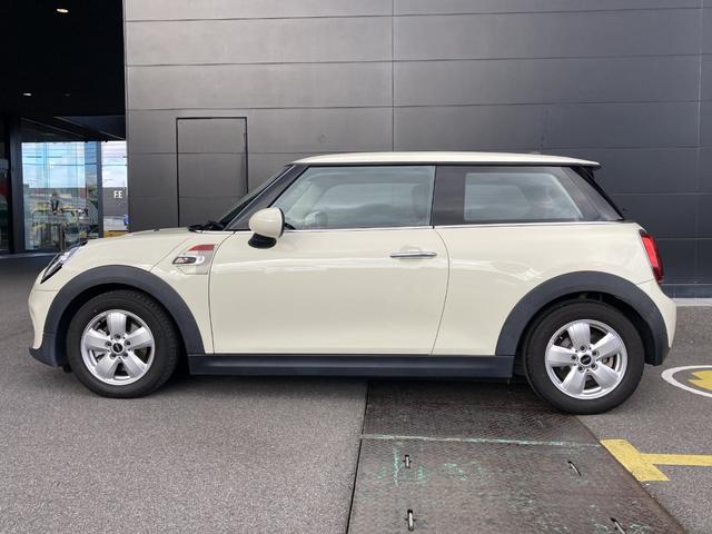 MINI ヴィクトリア ナビパッケージ・社外リアカメラ・社外シートヒーター・MINI認定中古車(1年保証・走行距離無制限)(ペッパー・ホワイト)(5枚目)