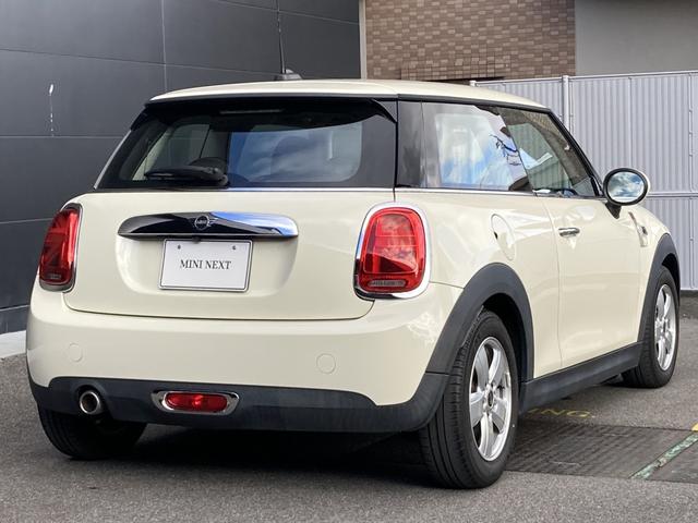 MINI ヴィクトリア ナビパッケージ・社外リアカメラ・社外シートヒーター・MINI認定中古車(1年保証・走行距離無制限)(ペッパー・ホワイト)(8枚目)