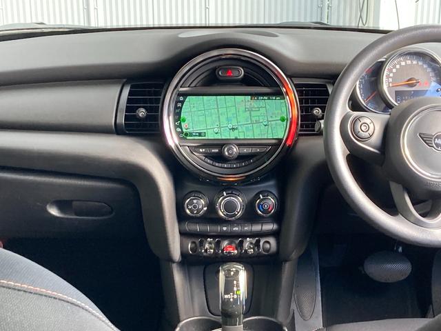 MINI ヴィクトリア ナビパッケージ・社外リアカメラ・社外シートヒーター・MINI認定中古車(1年保証・走行距離無制限)(ペッパー・ホワイト)(10枚目)