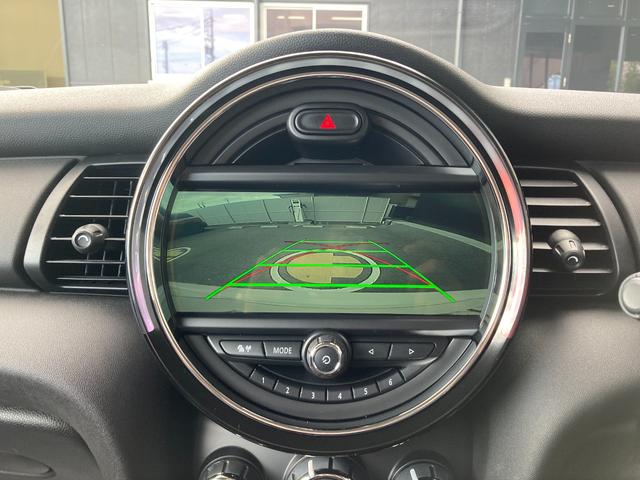 MINI ヴィクトリア ナビパッケージ・社外リアカメラ・社外シートヒーター・MINI認定中古車(1年保証・走行距離無制限)(ペッパー・ホワイト)(15枚目)