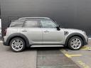 ＭＩＮＩ クパＳＤクロスオバオル４プレミアム＋Ｐクラシクトリム　ＡＣＣ・ＨＤＤナビ・１８インチアルミホイール・ＭＩＮＩ認定中古車（２年保証・走行距離無制限）（メルティング・シルバー）（4枚目）