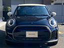 数あるＭＩＮＩ中古車より弊社のお車をご覧頂き、ありがとうございます！弊社はＭＩＮＩ正規販売店であり、整備を整えてからのご納車となりますので安心してお乗り頂けます。もちろん全国にご納車も可能です！