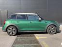 ＭＩＮＩ クーパー　クラシック・トリム　アップルカープレイ・ドラレコ・ワンオーナー・ＭＩＮＩ認定中古車（２年保証・走行距離無制限）（ブリティッシュ・レーシング・グリーン）（4枚目）