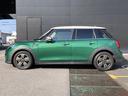 ＭＩＮＩ クーパー　クラシック・トリム　アップルカープレイ・ドラレコ・ワンオーナー・ＭＩＮＩ認定中古車（２年保証・走行距離無制限）（ブリティッシュ・レーシング・グリーン）（5枚目）