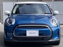 数あるＭＩＮＩ中古車より弊社のお車をご覧頂き、ありがとうございます！弊社はＭＩＮＩ正規販売店であり、整備を整えてからのご納車となりますので安心してお乗り頂けます。もちろん全国にご納車も可能です！ 2