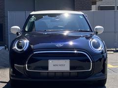 数あるＭＩＮＩ中古車より弊社のお車をご覧頂き、ありがとうございます！弊社はＭＩＮＩ正規販売店であり、整備を整えてからのご納車となりますので安心してお乗り頂けます。もちろん全国にご納車も可能です！ 2