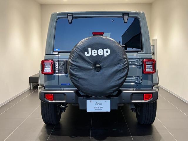 ジープ・ラングラーアンリミテッド サハラ ローンチエディション 認定中古車保証 4WD LEDヘッドライト フロントフォグ 純正ナビ ETC2.0 バックカメラ フロントカメラ レザーシート シートヒーター ステアリングヒーター オートエアコン ターボエンジン(8枚目)