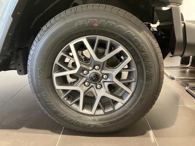 ジープ・ラングラーアンリミテッド サハラ ローンチエディション 認定中古車保証 4WD LEDヘッドライト フロントフォグ 純正ナビ ETC2.0 バックカメラ フロントカメラ レザーシート シートヒーター ステアリングヒーター オートエアコン ターボエンジン(10枚目)