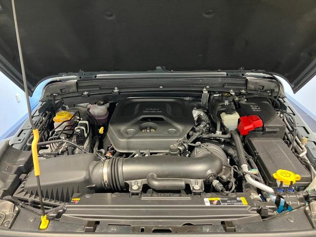 ジープ・ラングラーアンリミテッド サハラ ローンチエディション 認定中古車保証 4WD LEDヘッドライト フロントフォグ 純正ナビ ETC2.0 バックカメラ フロントカメラ レザーシート シートヒーター ステアリングヒーター オートエアコン ターボエンジン(33枚目)
