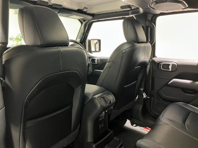 ジープ・ラングラーアンリミテッド サハラ 認定中古車保証 4WD LEDヘッドライト フロントフォグ リアフォグ 純正ナビ ETC2.0 バックカメラ フロントカメラ アダプティブクルーズコントロール アップルカープレイ アンドロイドオート(24枚目)