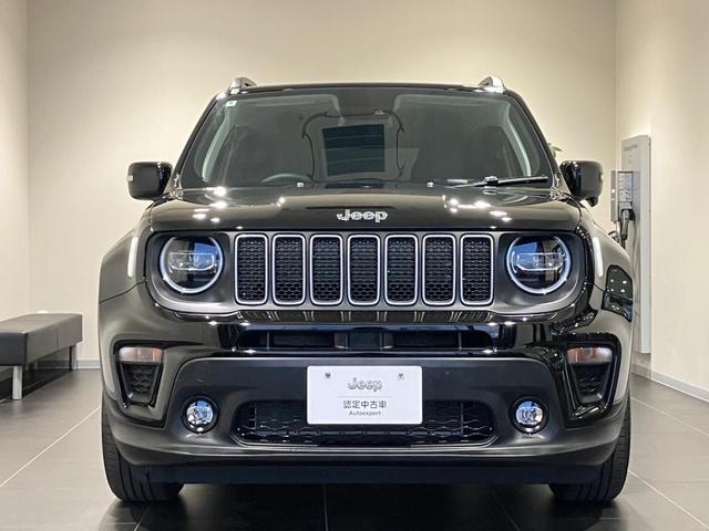 ジープ・レネゲード リミテッド　認定中古車保証付　整備付　純正ナビゲーションシステム　ＡｐｐｌｅＣａｒｐｌａｙ　バックカメラ　レザーシート　シートヒーター　ステアリングヒーター　アダプティブクルーズコントロール　ＥＴＣ（6枚目）